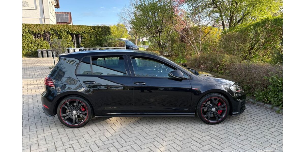 VW Golf 156.128 km 17.600 &euro; Bergkirchen 85232