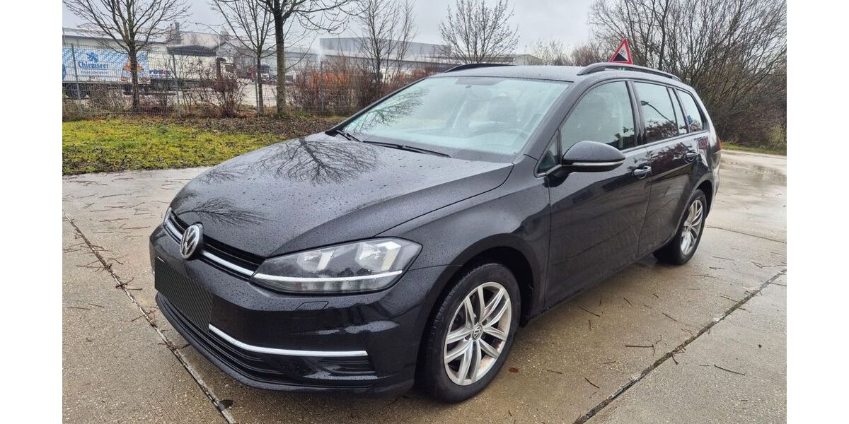 VW Golf 211.528 km 8.550 &euro; Fürstenfedbruck 82256