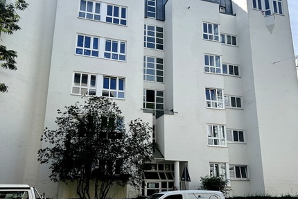 Sonnige SüdwestWohnung vor großem Garten in bester Lage