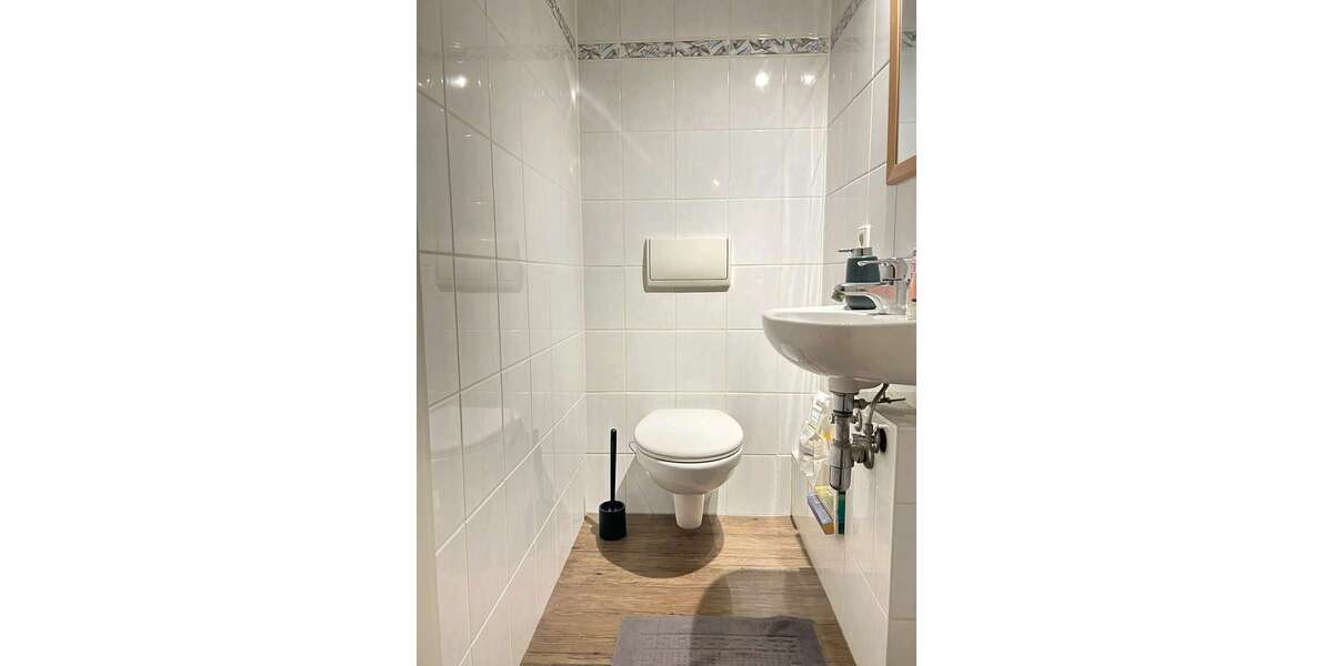 Zum Sommerbeginn: frei werdende Dachterrassen-Wohnung in Bogenhausen (Erbpacht) - Dachgeschoßwohnung München Bogenhausen | Angebot:26421627