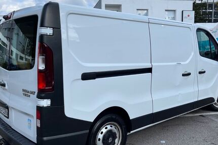 Renault Trafic 125.700 km 10.100 &euro; München 80809