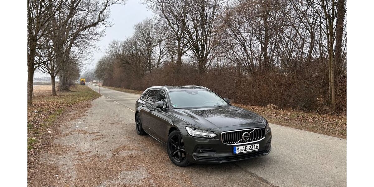 Volvo V90 67.350 km 28.800 &euro; Zorneding 85604