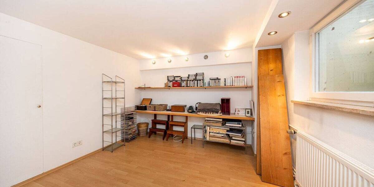 Bungalow München Bogenhausen - 4 Zimmer, 122 m&sup2;, 1.000.000&euro; | Angebot:26928725