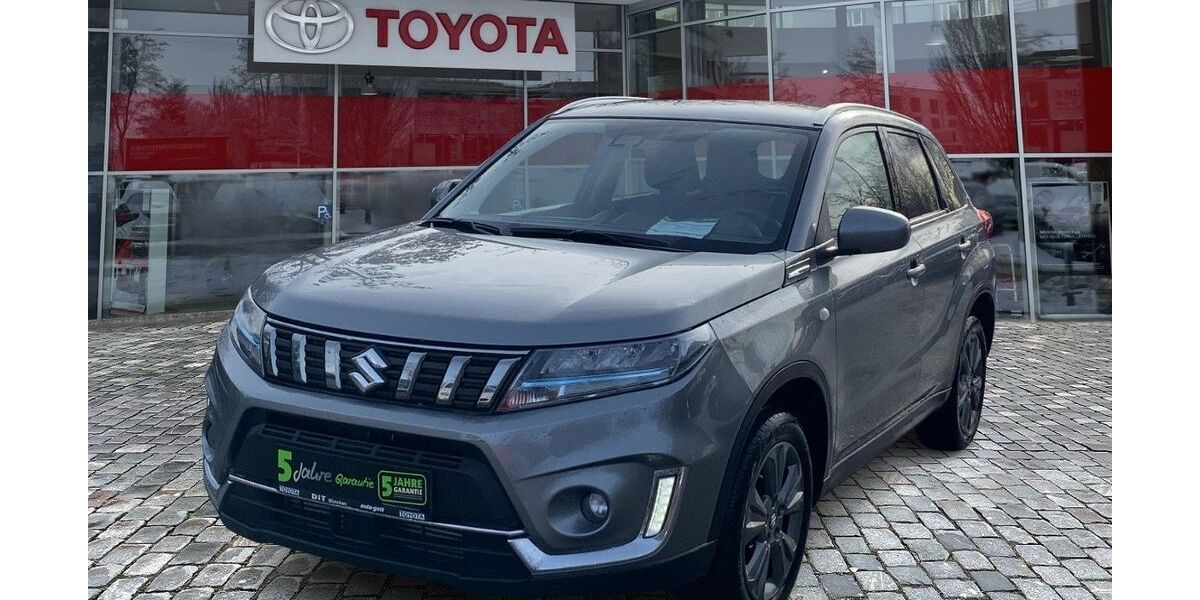 Suzuki Vitara 62.199 km 17.490 &euro; München 80687