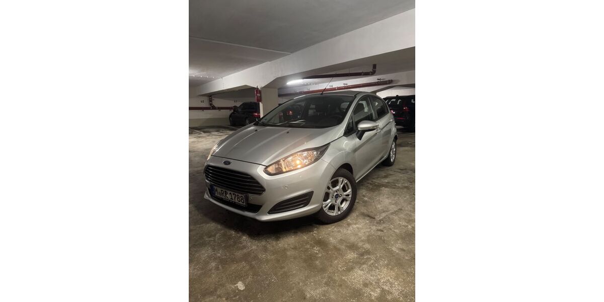 Ford Fiesta 76.000 km 6.300 &euro; München 80797