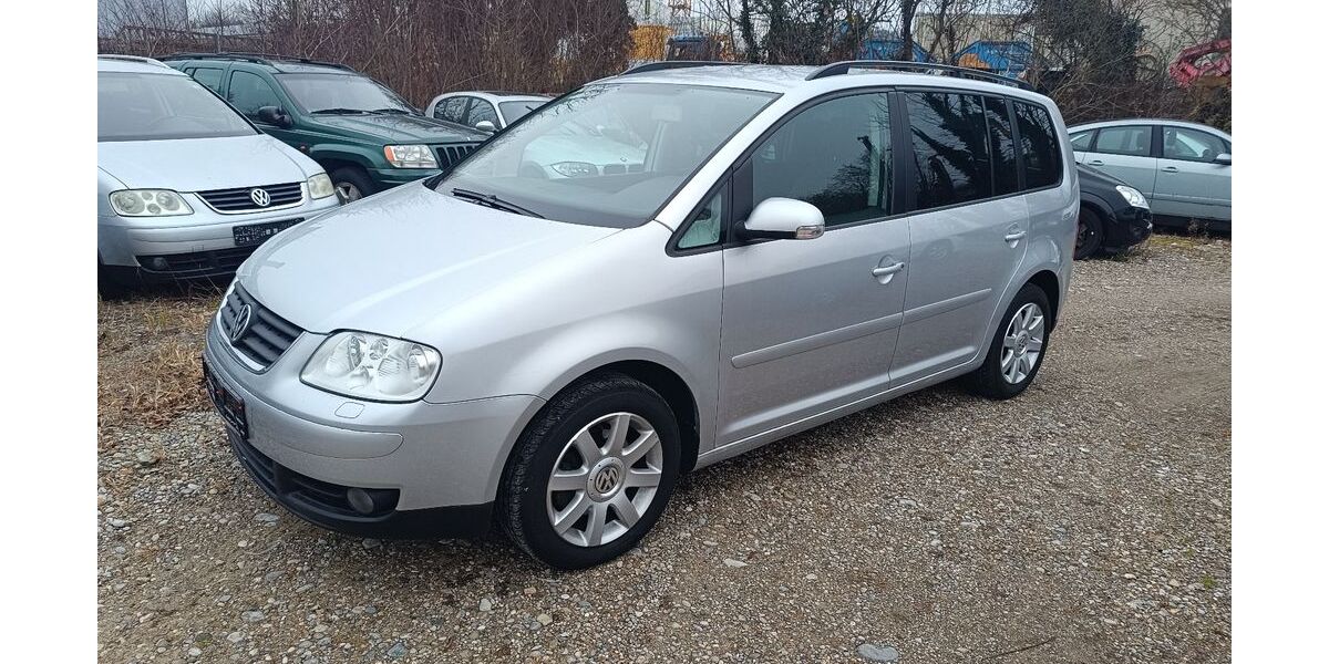 VW Touran 179.800 km 4.999 &euro; Emmering 82275