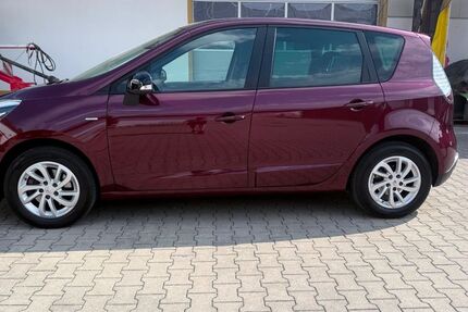 Renault Scenic 85.000 km 7.850 &euro; München 81735