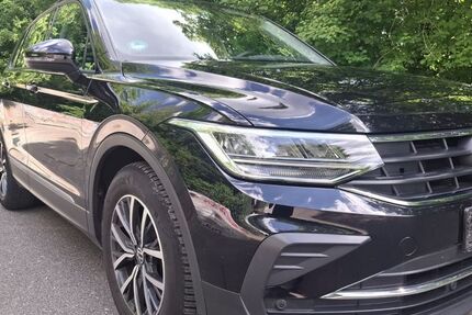 VW Tiguan 121.354 km 18.900 &euro; Kirchseeon 85614