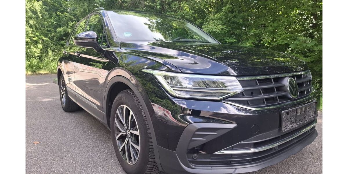 VW Tiguan 121.354 km 18.900 &euro; Kirchseeon 85614
