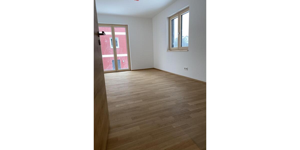 Etagenwohnung Markt Indersdorf - 4 Zimmer, 117 m&sup2;, 1.998&euro; | Angebot:26348736