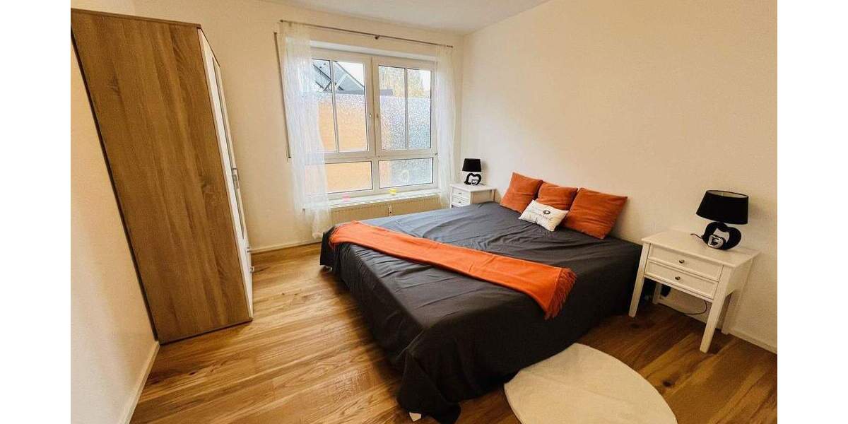 Etagenwohnung Gilching Neugilching - 2 Zimmer, 105 m&sup2;, 2.100&euro; | Angebot:25716941
