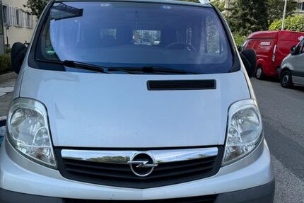 Opel Vivaro 216.000 km 8.998 € München 81377