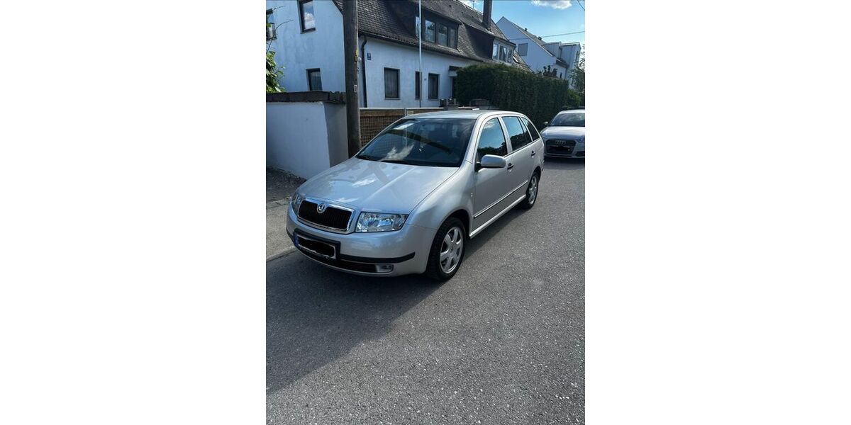 Skoda Fabia 65.750 km 4.900 &euro; München 80999