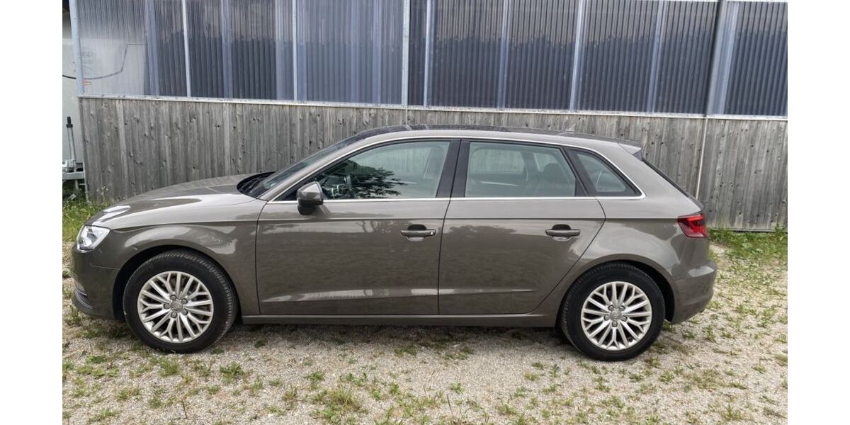 Audi A3 176.000 km 14.000 &euro; München 80803
