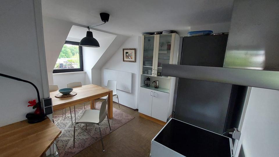 Dachgeschoßwohnung München Schwabing-Freimann - 2.5 Zimmer, 68 m&sup2;, 1.850&euro; | Angebot:26705073