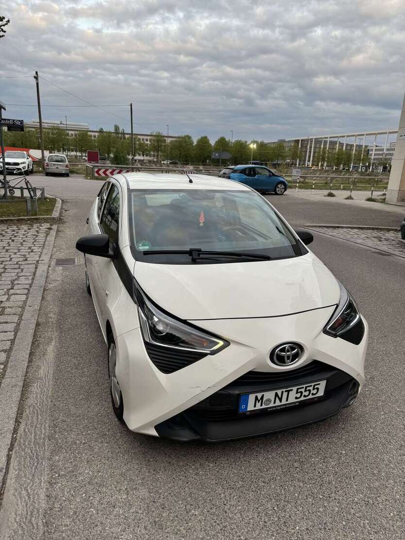 Toyota Aygo 156.000 km 5.600 € Aschheim 85609