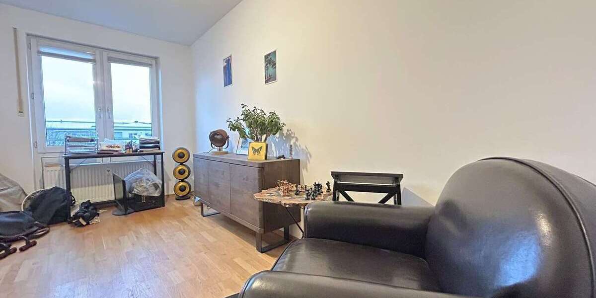 Zum Sommerbeginn: frei werdende Dachterrassen-Wohnung in Bogenhausen (Erbpacht) - Dachgeschoßwohnung München Bogenhausen | Angebot:26421627