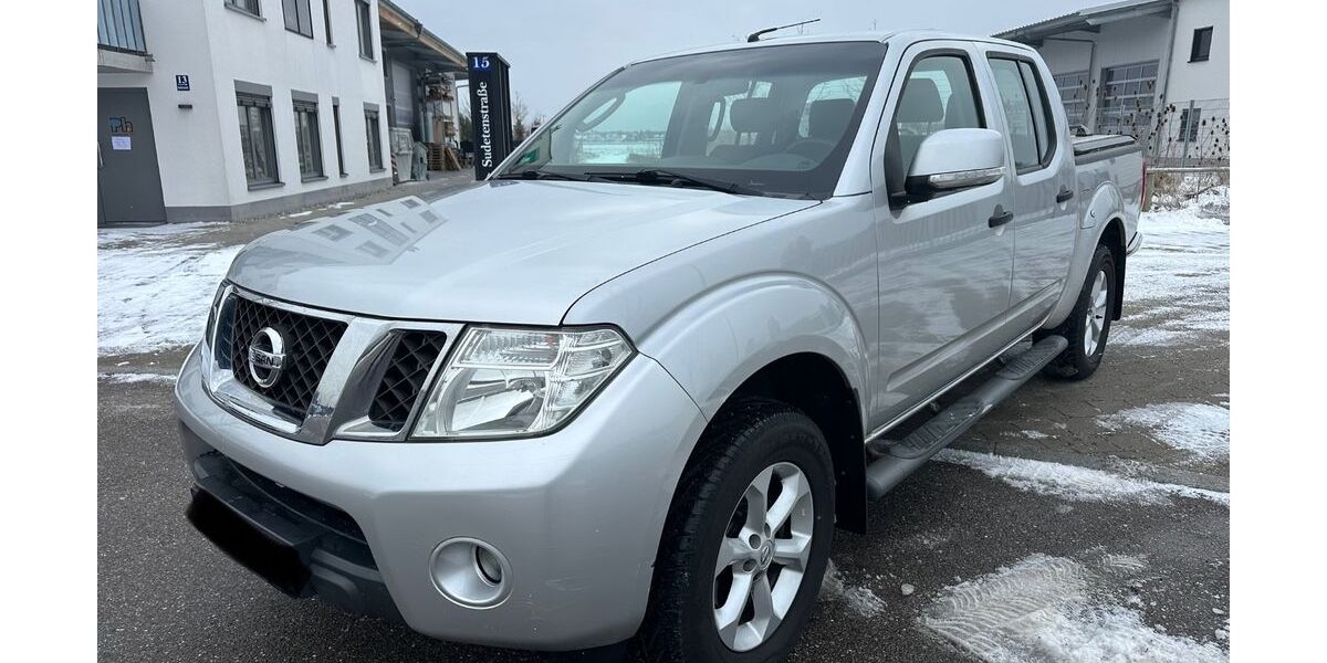 Nissan Navara 273.000 km 7.900 &euro; Höhenkirchen-Siegertsbrunn 85635