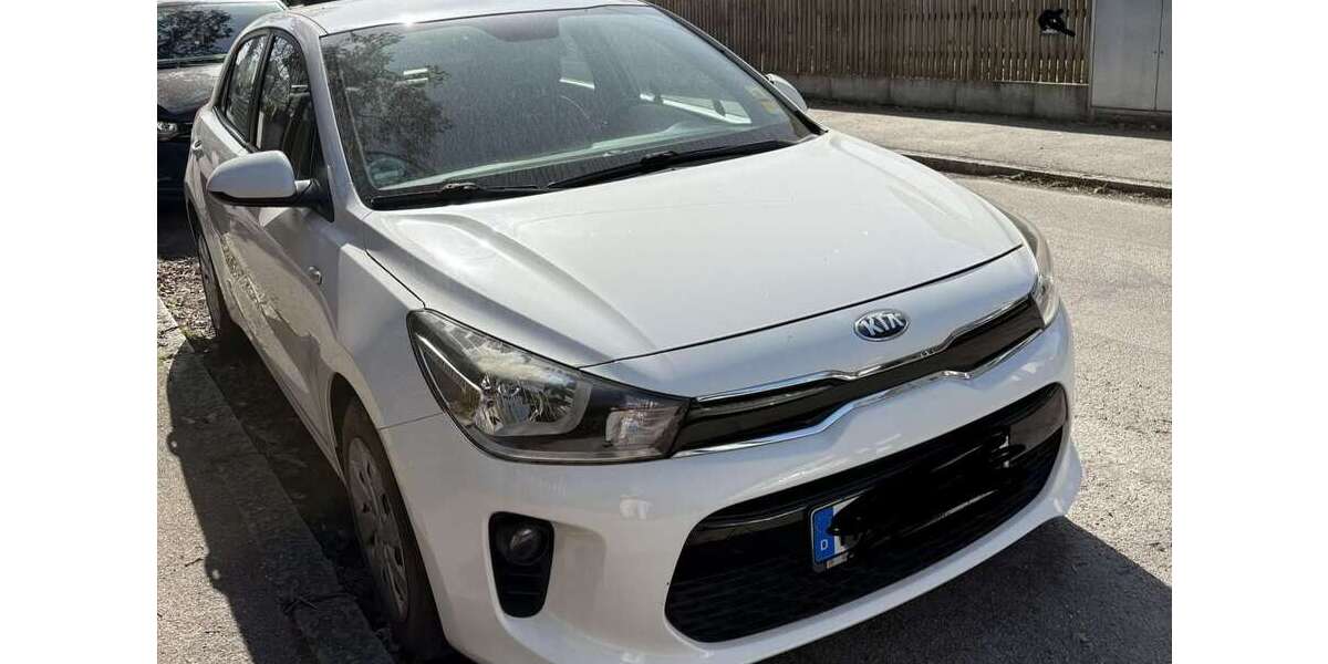 Kia Rio 84.000 km 11.500 &euro; München 81249