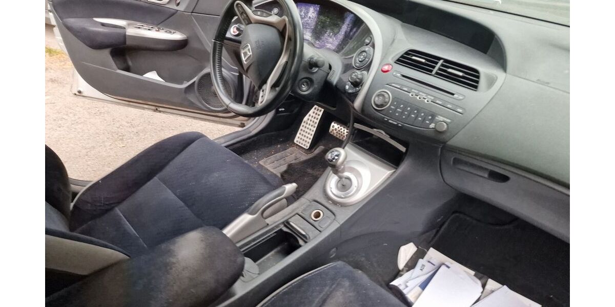 Honda Civic 149.000 km 1.888 &euro; MÜNCHEN 80995