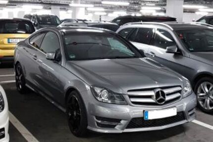 Mercedes-Benz C 250 180.000 km 14.900 &euro; München 81369