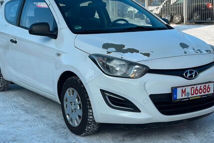 Hyundai i20 192.100 km 1.500 &euro; München 80995