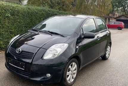 Toyota Yaris 111.000 km 2.900 € Feldkirchen 85622