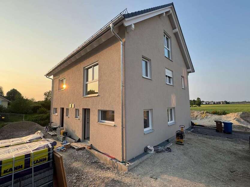 Haus zum Mieten in Olching 2.690 € 120 m²