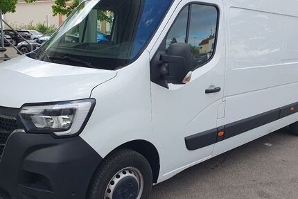Renault Master 60.000 km 21.900 &euro; München 81825