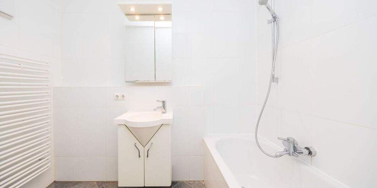 Zentral & ruhig im Grünen nahe BMW und U-Bahn - Apartment mit Balkon, Duplexstpl. & separater Küche 1 zimmer