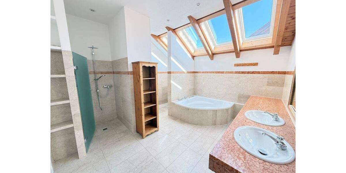 Einfamilienhaus Höhenkirchen-Siegertsbrunn Siegertsbrunn - 5 Zimmer, 191 m&sup2;, 1.590.000&euro; | Angebot:25695626