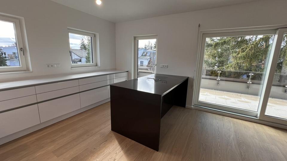 Einfamilienhaus München Trudering-Riem - 2.5 Zimmer, 125 m&sup2;, 3.580&euro; | Angebot:26660354