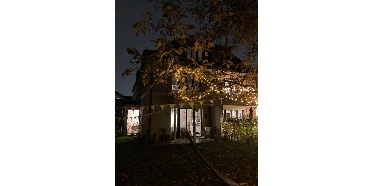 Doppelhaushälfte München Allach-Untermenzing - 7 Zimmer, 165 m&sup2;, 1.560.000&euro; | Angebot:26041234