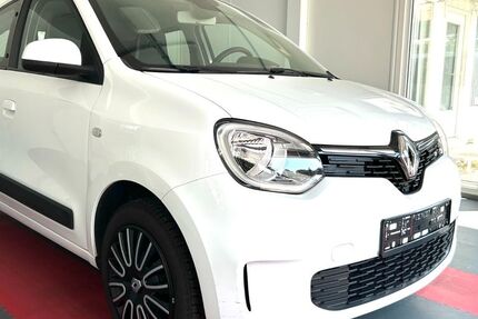 Renault Twingo 72.190 km 6.900 &euro; München 81825
