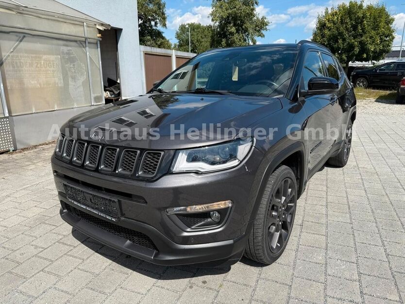 Jeep Compass 98.600 km 19.900 € Schwaig 85445