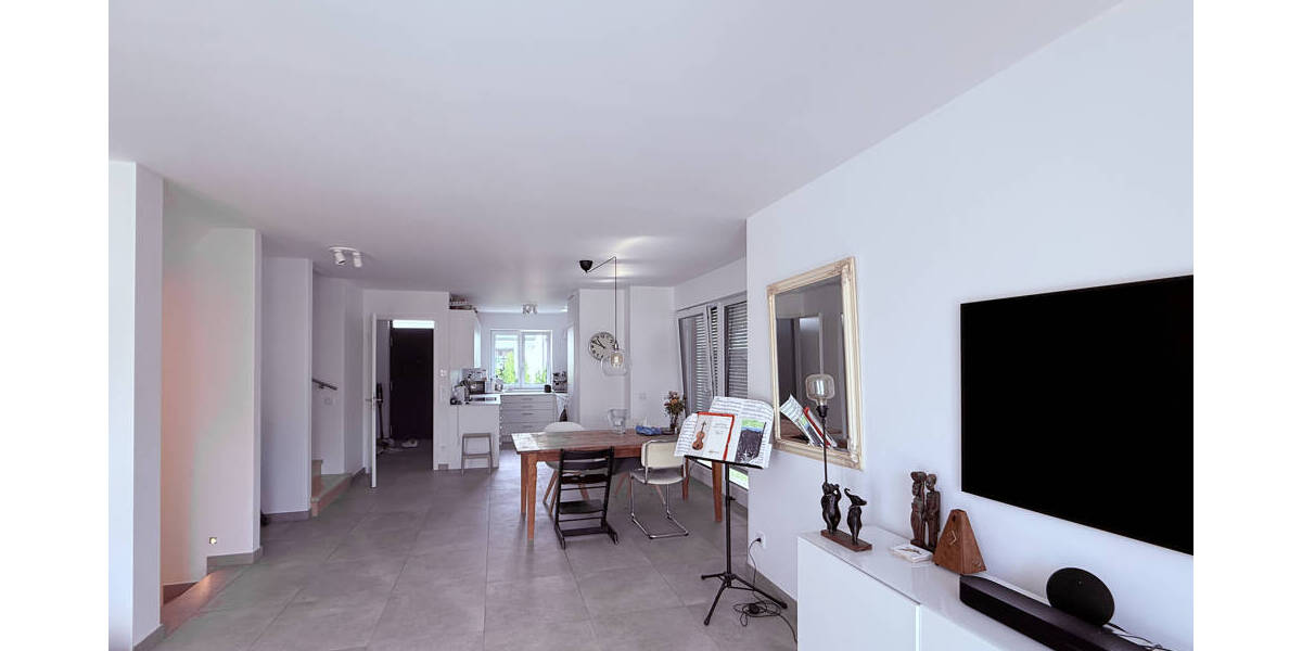 Doppelhaushälfte München Bogenhausen - 5 Zimmer, 144 m&sup2;, 3.970&euro; | Angebot:26230873