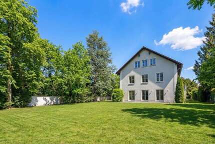 Haus Grünwald - 9 Zimmer, 322 m&sup2;, 6.950&euro; | Angebot:25122680