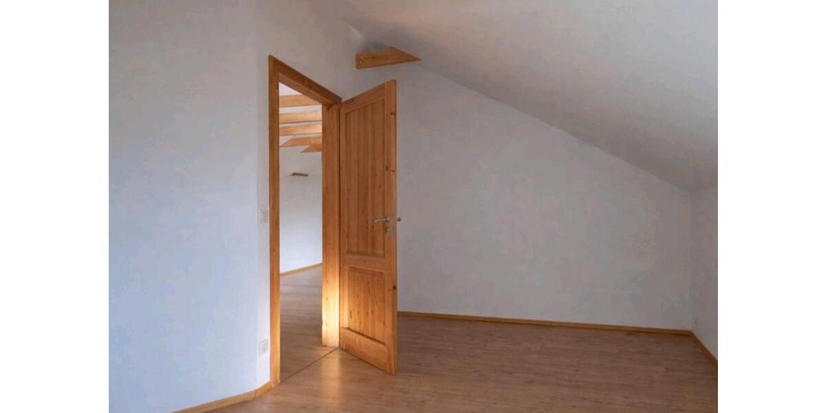 Dachgeschoßwohnung Ismaning - 3 Zimmer, 71 m&sup2;, 355.000&euro; | Angebot:26068111