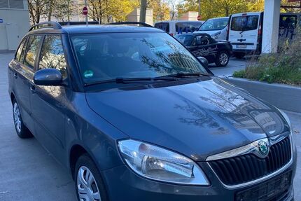Skoda Fabia 132.000 km 2.999 &euro; München 80809