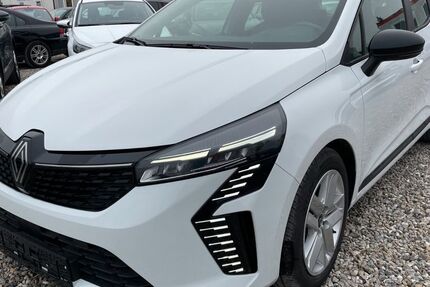 Renault Clio 30.755 km 14.950 &euro; München 81829