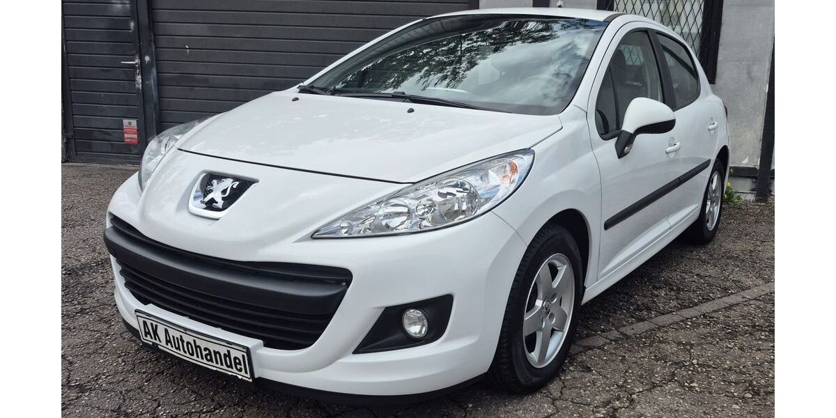 Peugeot 207 173.835 km 1.990 &euro; München 80809