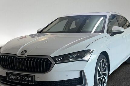 Skoda Superb 6.500 km 49.950 &euro; München 80935