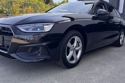 Audi A4 120.000 km 22.999 &euro; München 81825