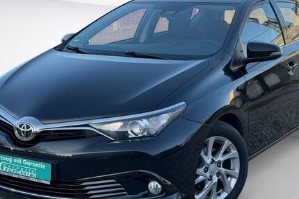 Toyota Auris 115.478 km 12.790 &euro; München 81825