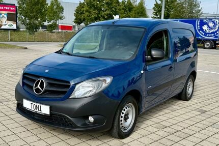 Mercedes-Benz Citan 61.000 km 8.900 &euro; München 81243