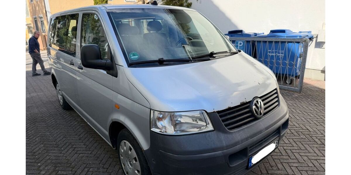 VW T5 Transporter 450.000 km 2.750 &euro; München 81827
