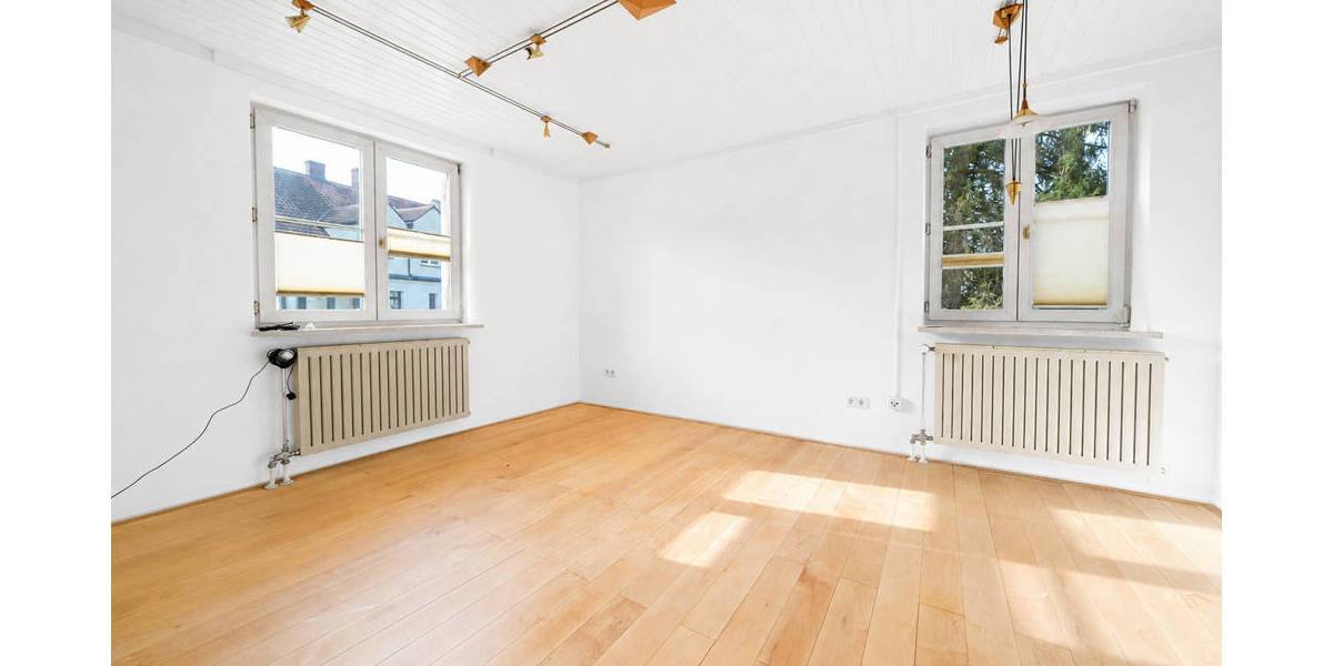 Einfamilienhaus Fürstenfeldbruck - 7 Zimmer, 180 m&sup2;, 3.200&euro; | Angebot:26557797