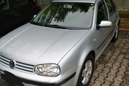 VW Golf 84.000 km 3.999 &euro; München 80809