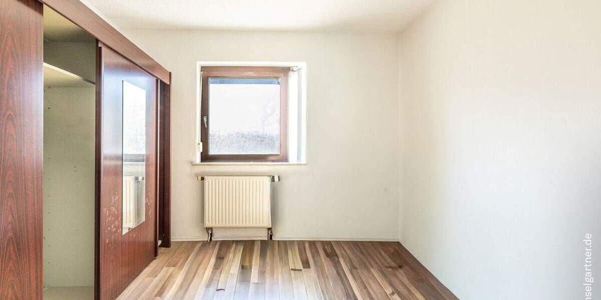 Doppelhaushälfte München Allach-Untermenzing - 6 Zimmer, 122 m&sup2;, 875.000&euro; | Angebot:25877212