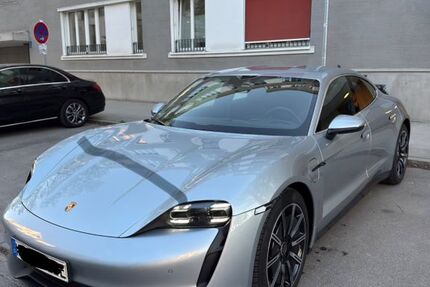 Porsche Taycan 96.000 km 55.900 &euro; München 81245